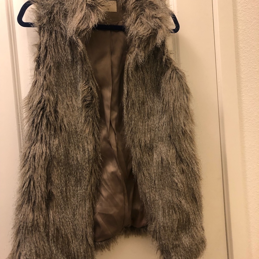 Fur vest